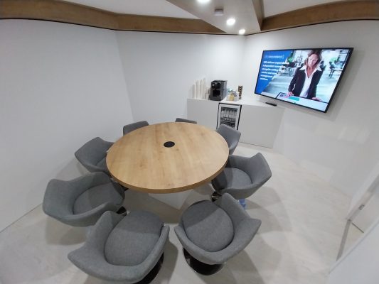 Vip stand meeting room